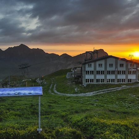 Berghotel Bonistock Frutt Екстериор снимка